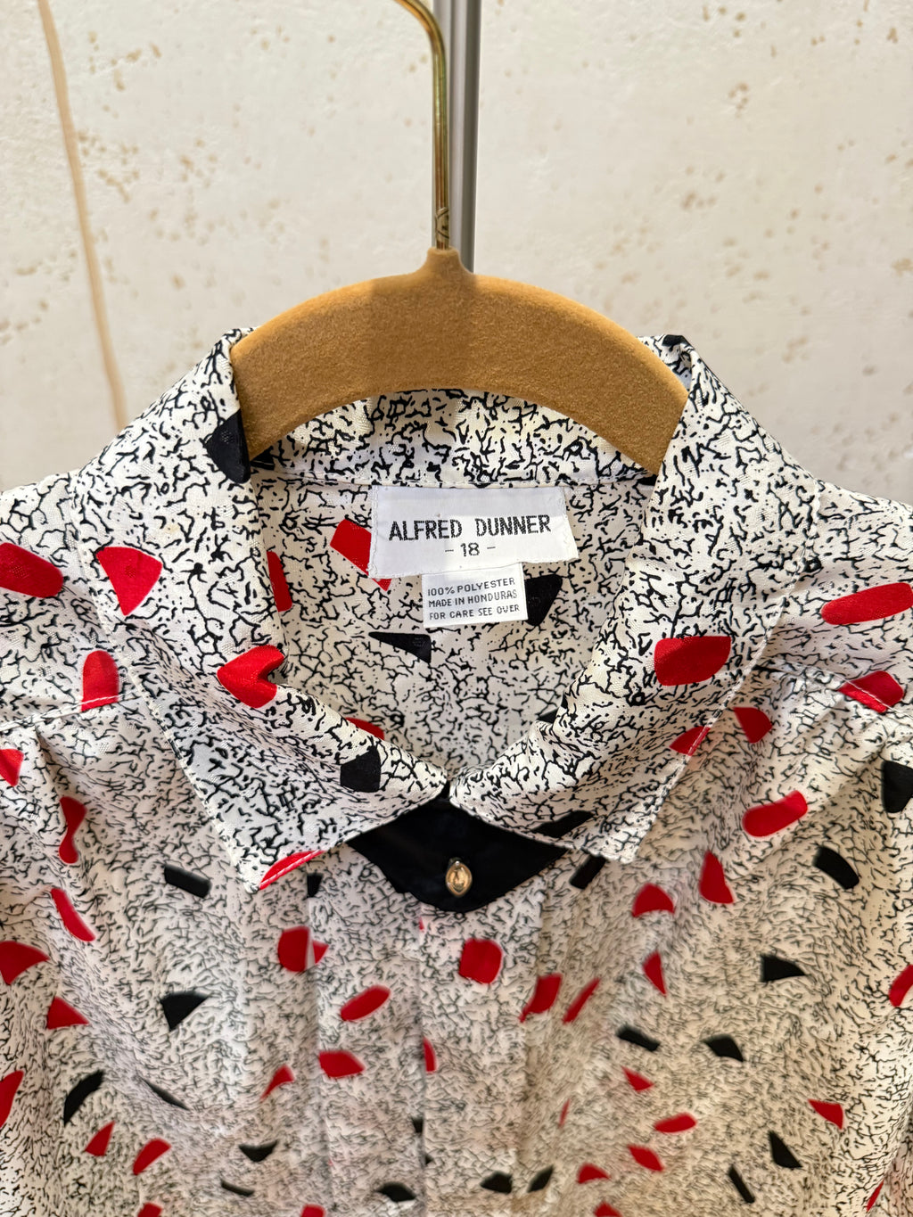 Vintage 80s ALFRED DUNNER black, white and red button down