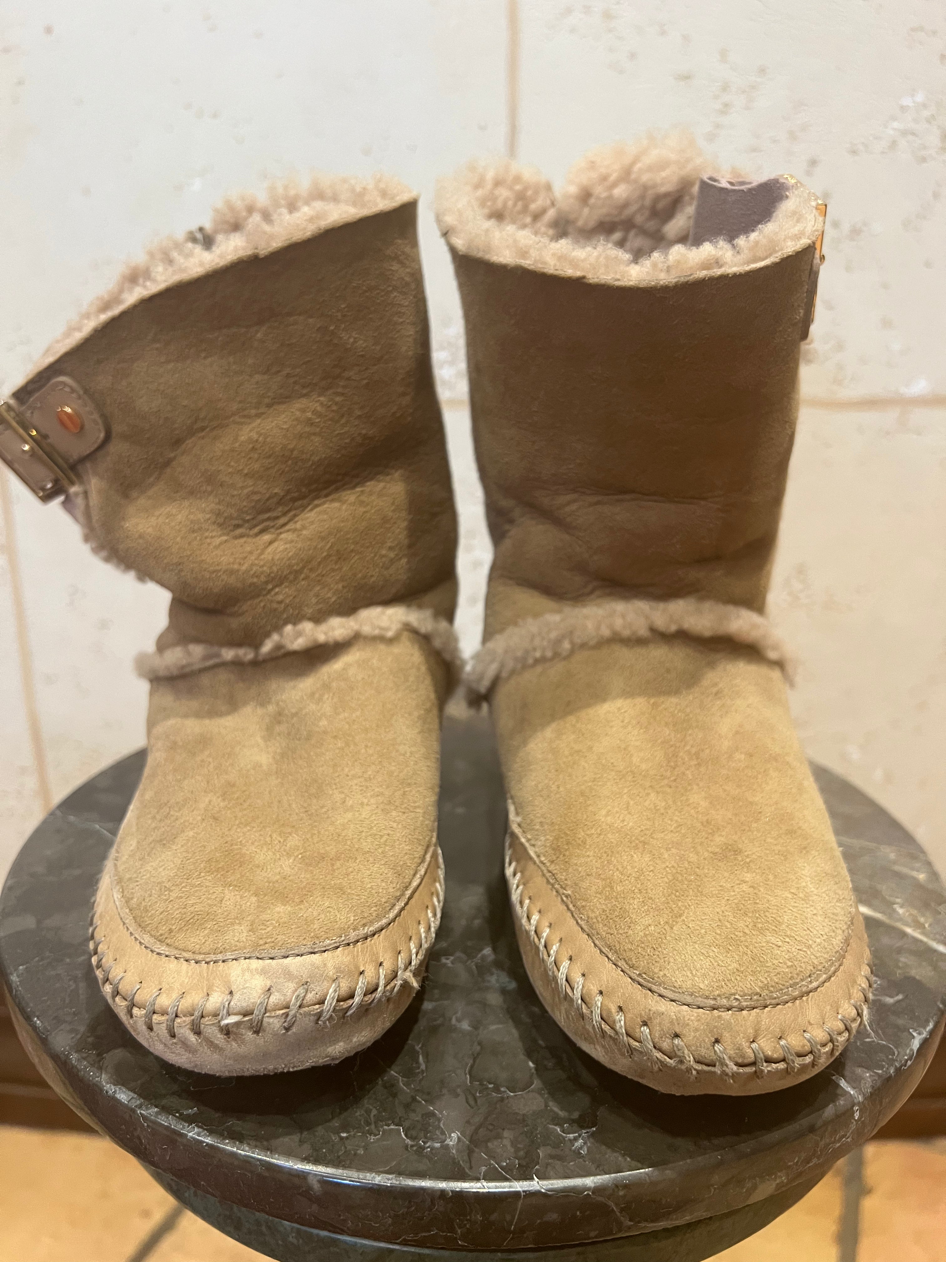 TORY BURCH Sherpa-Lined Suede Boots