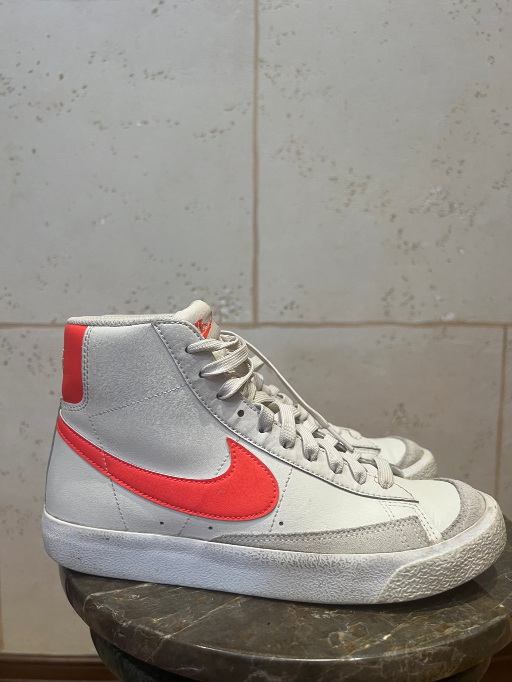 NIKE Blazer Mid '77 GS Phantom Crimson Sneakers