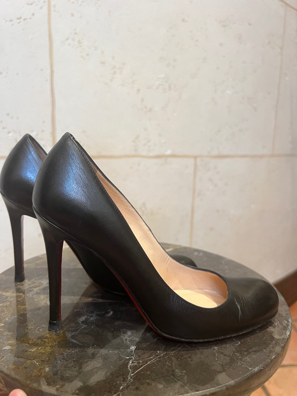CHRISTIAN LOUBOUTIN Fifi Black Leather Pump