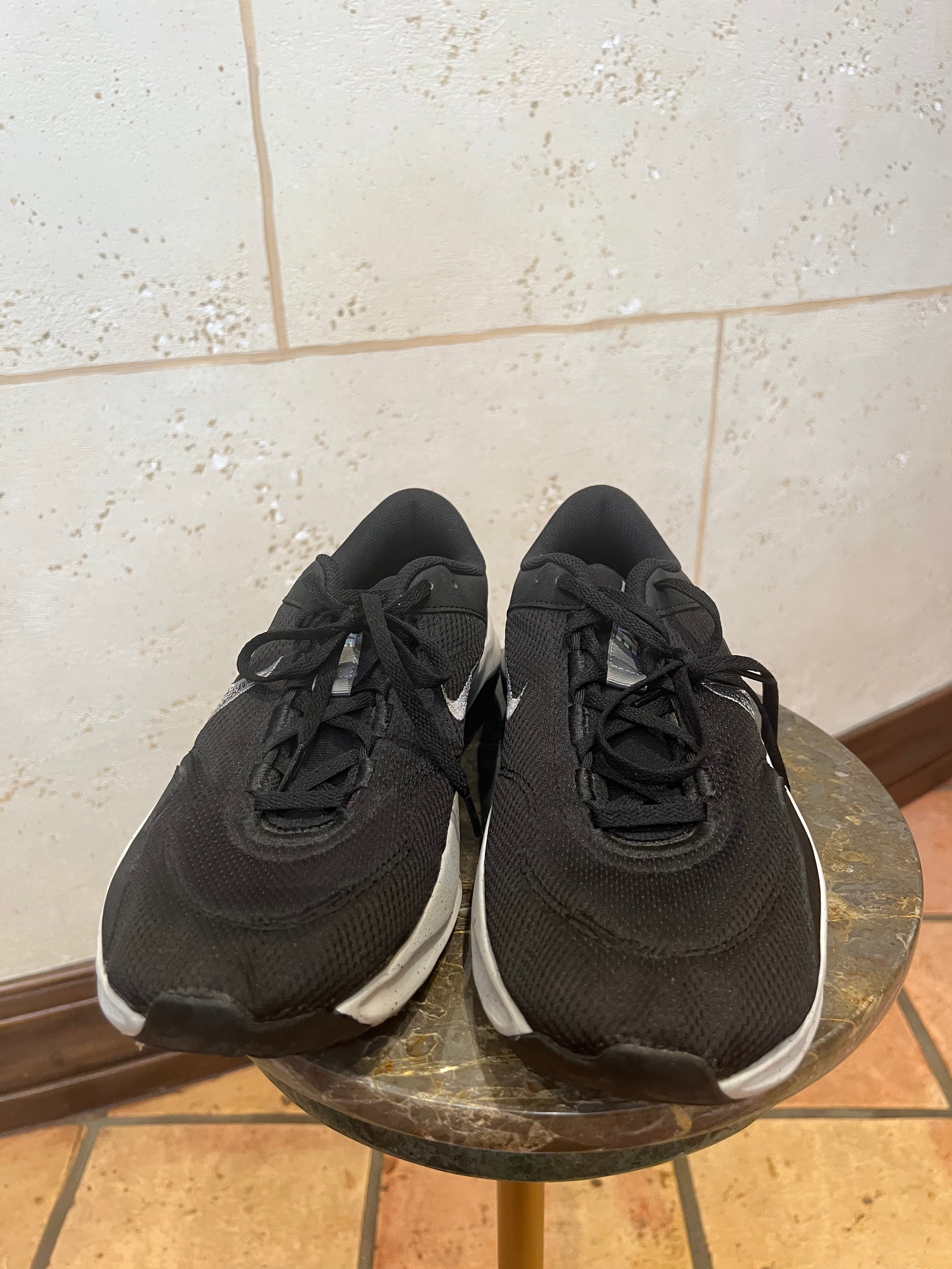 NIKE Legend Essential 3 Next Nature