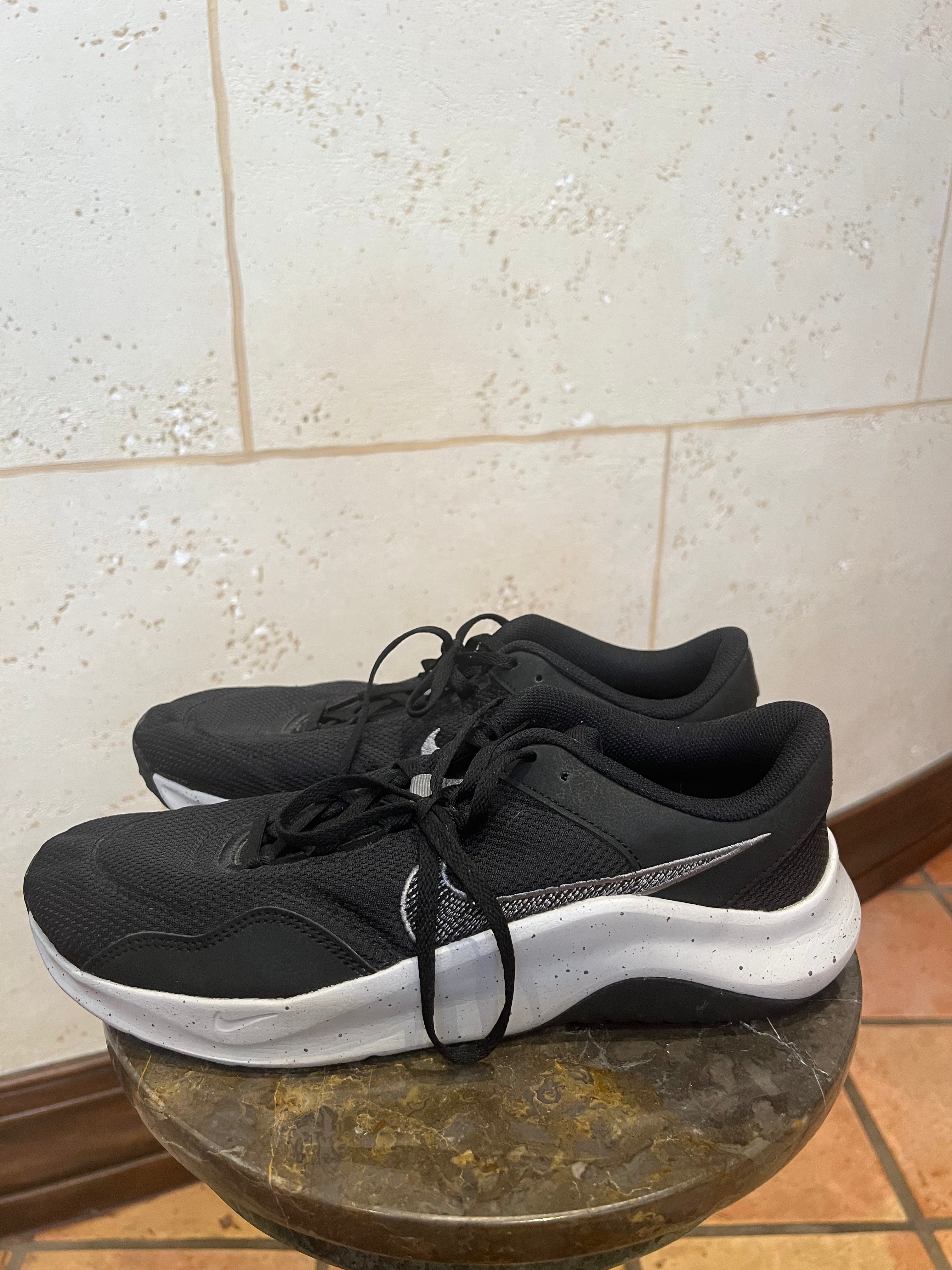 NIKE Legend Essential 3 Next Nature
