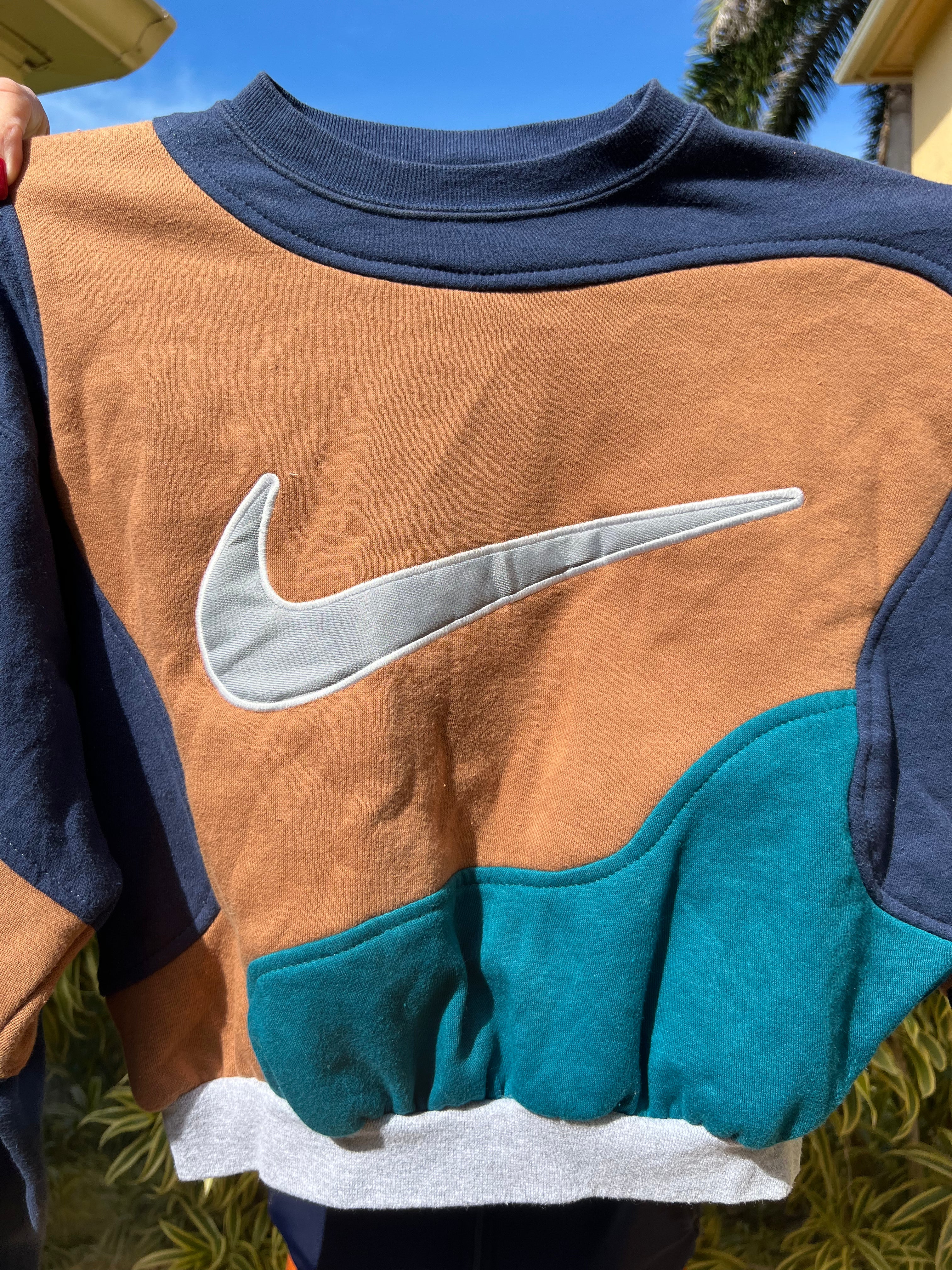 NIKE REWORKED PULLOVER