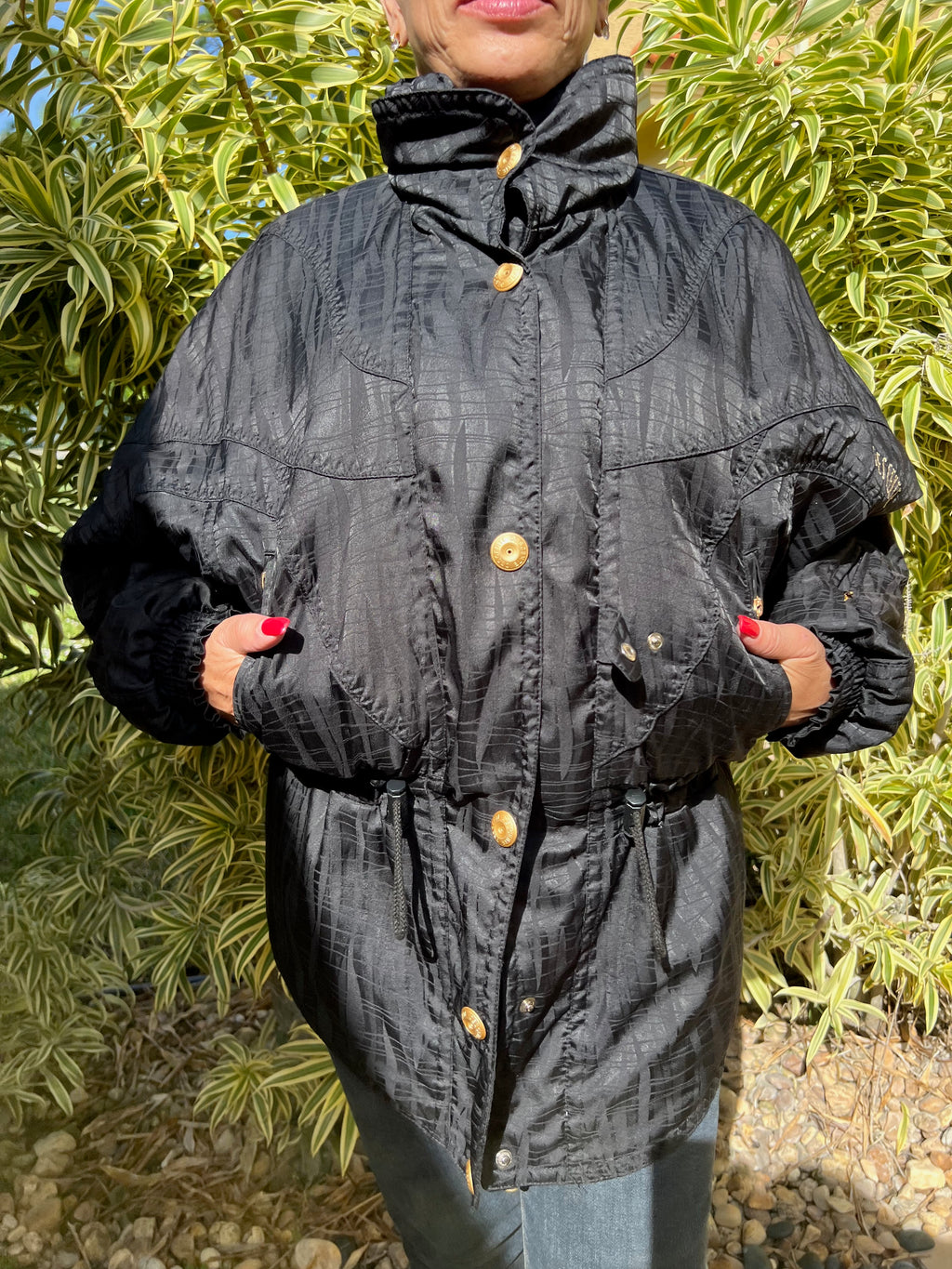 DESCENTE black ski jacket